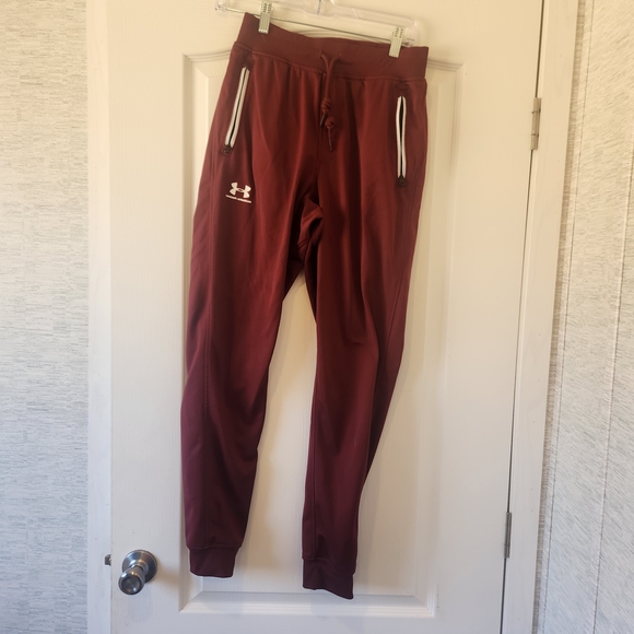 Under Armour Pants - Under Armour Womens Loose Fit Maroon Joggers Size S Euc